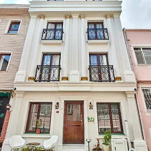 Kumru 2* Istanbul
