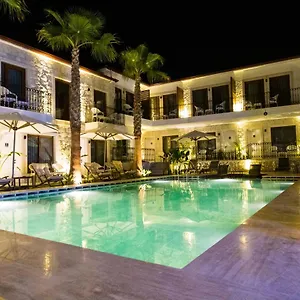 ıcarus Otel