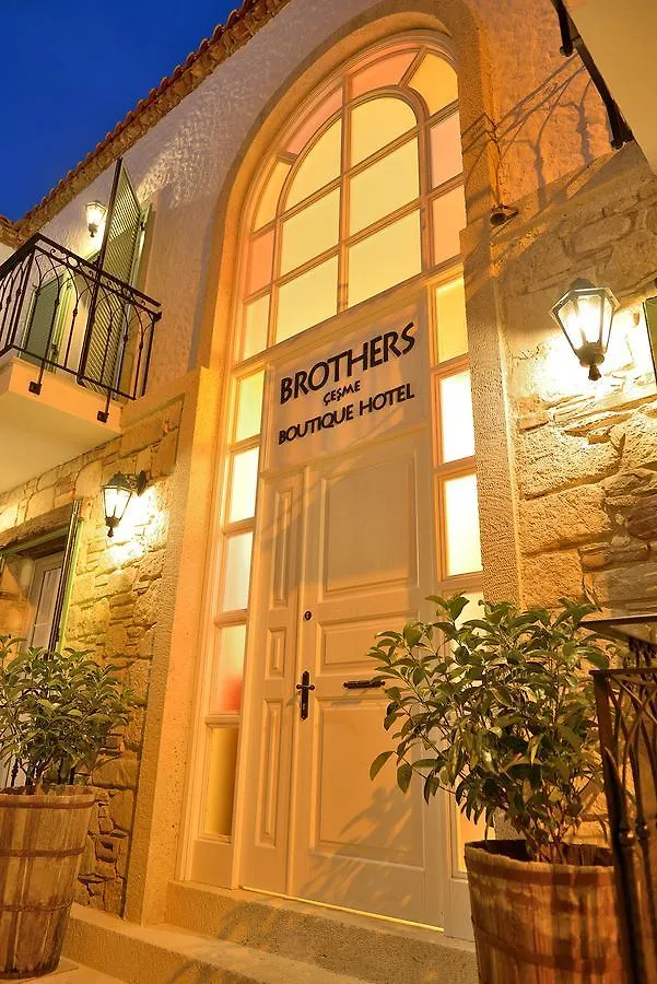 Brothers Cesme Boutique Hotel 3*,